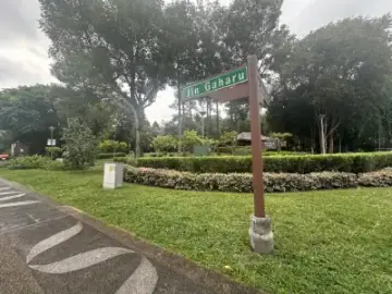 Mayfair Park, Park in King Albert Park